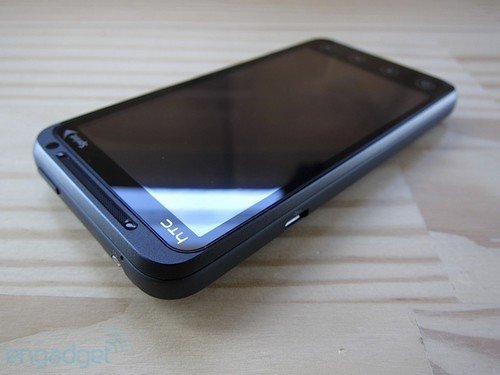 1.2GHz双核裸眼3D  HTC EVO 3D评测