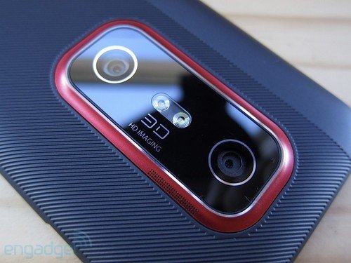 1.2GHz双核裸眼3D  HTC EVO 3D评测