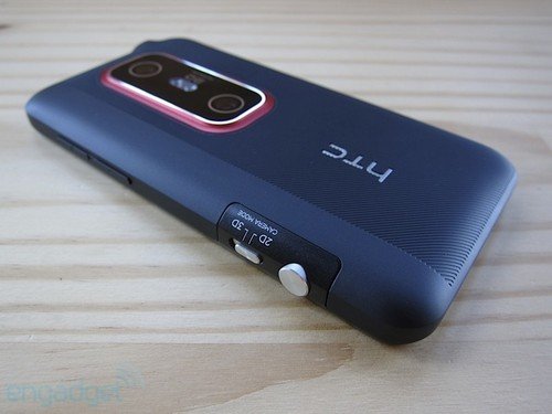 1.2GHz双核裸眼3D  HTC EVO 3D评测