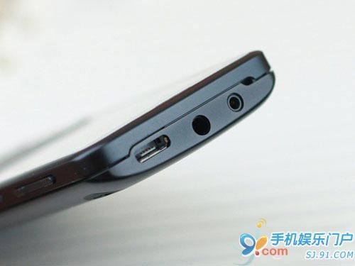 诺基亚新机型将支持双充电模式